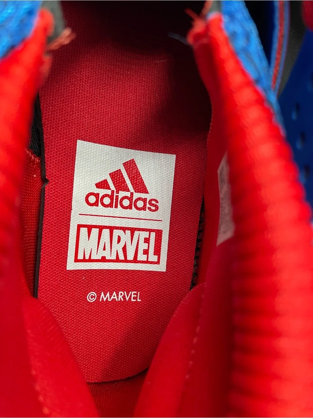 Adidas Pro Vision x Marvel Heroes Among Us: Captain Marvel 2019 Size 9 NEW*